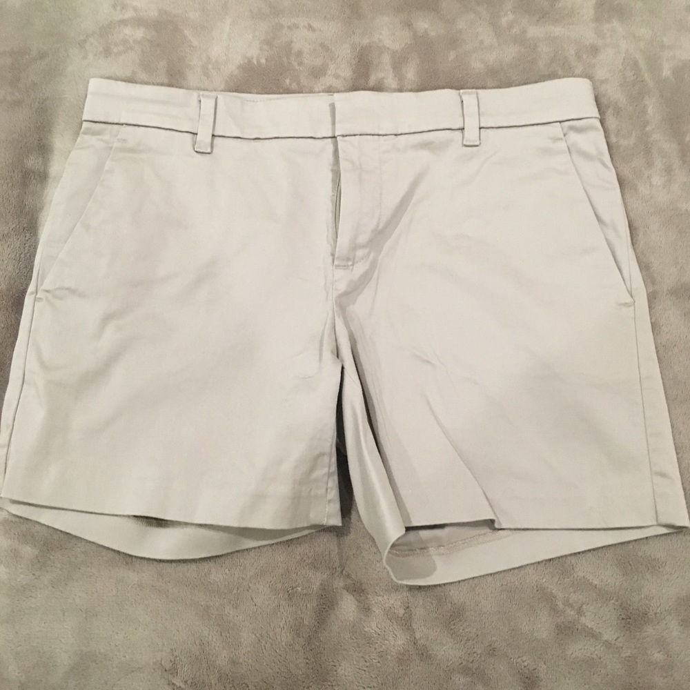 Like new Banana Republic 5” shorts